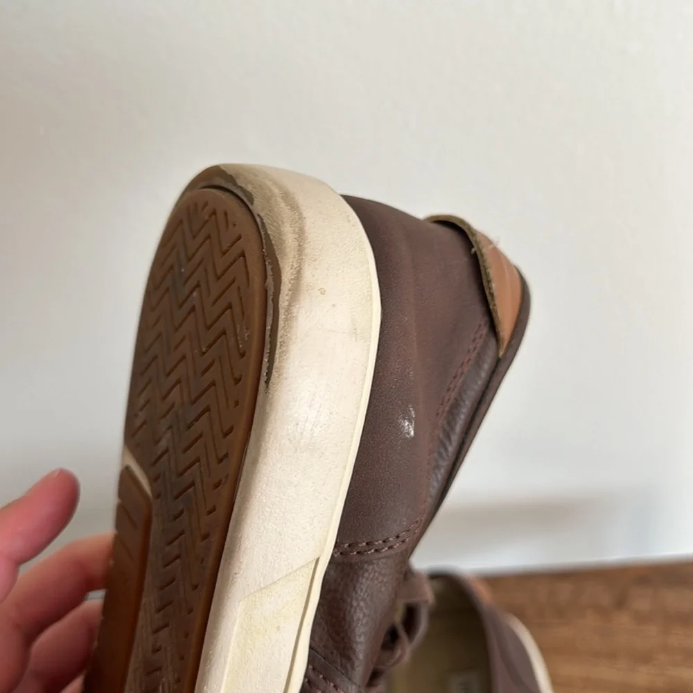 Men’s 10 Steve Madden Brand Lace up Shoe